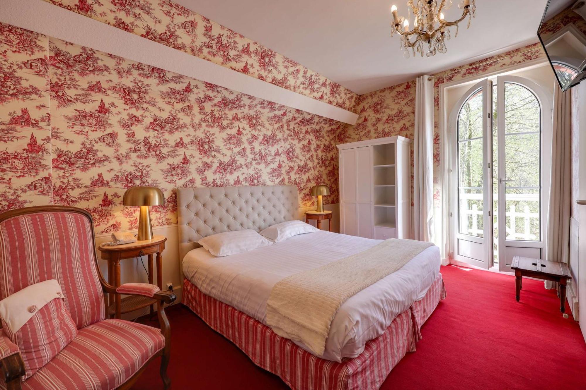 Brit Hotel & Spa Le Roc Au Chien Bagnoles de l'Orne Normandie Esterno foto