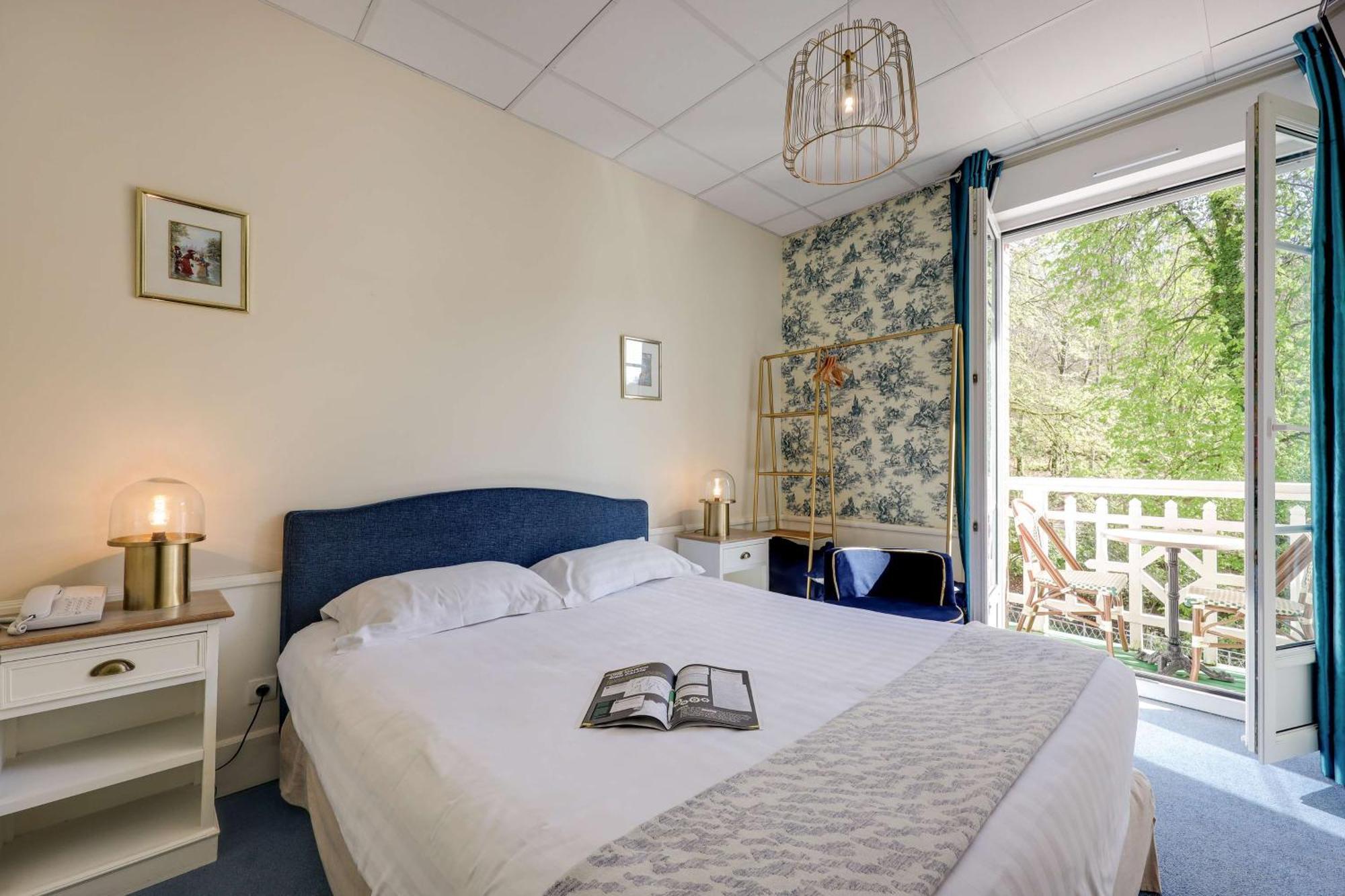 Brit Hotel & Spa Le Roc Au Chien Bagnoles de l'Orne Normandie Esterno foto
