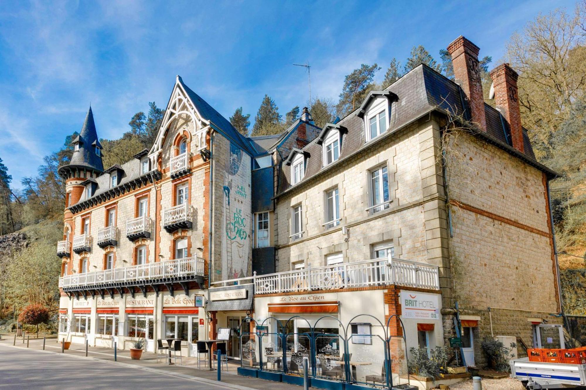 Brit Hotel & Spa Le Roc Au Chien Bagnoles de l'Orne Normandie Esterno foto