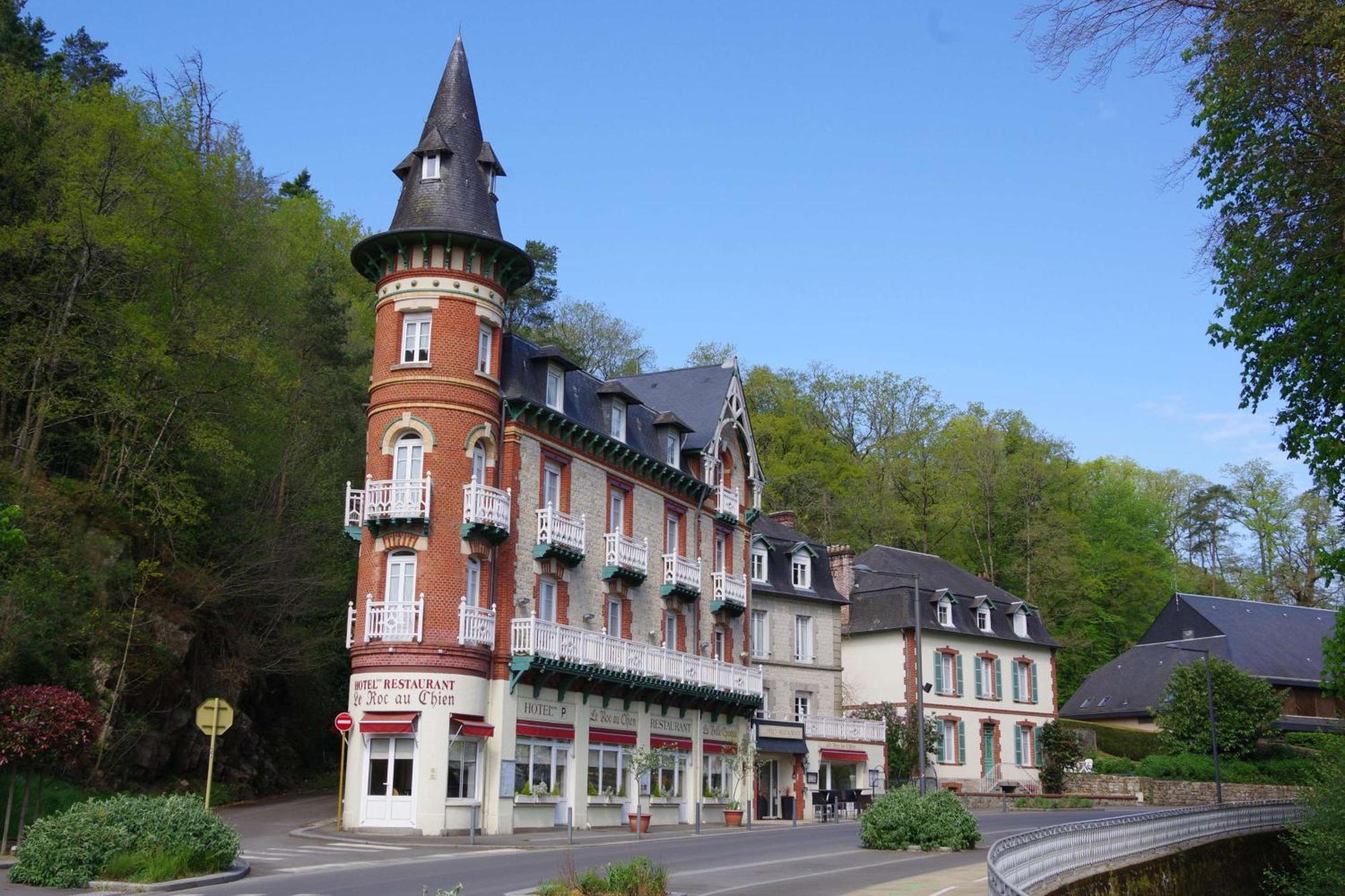 Brit Hotel & Spa Le Roc Au Chien Bagnoles de l'Orne Normandie Esterno foto