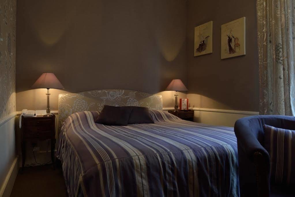 Brit Hotel & Spa Le Roc Au Chien Bagnoles de l'Orne Normandie Esterno foto